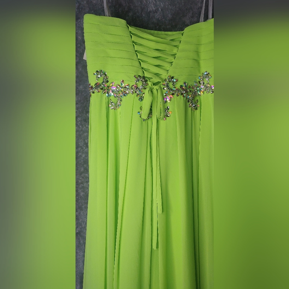 Envious Couture Prom Dress - Picture 6 of 12